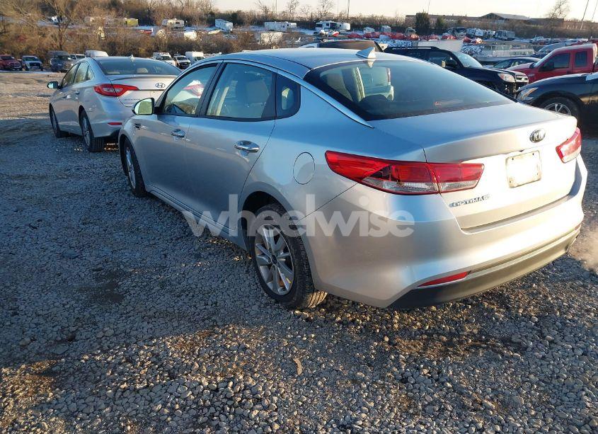 Photo 3 of 2018 Kia Optima LX (VIN 5XXGT4L32JG182447)