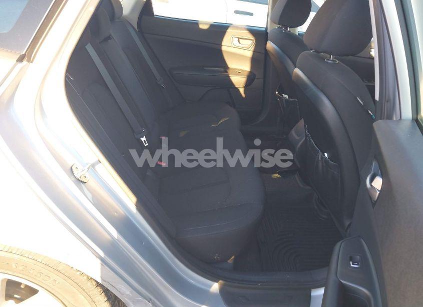 Photo 8 of 2018 Kia Optima LX (VIN 5XXGT4L32JG182447)