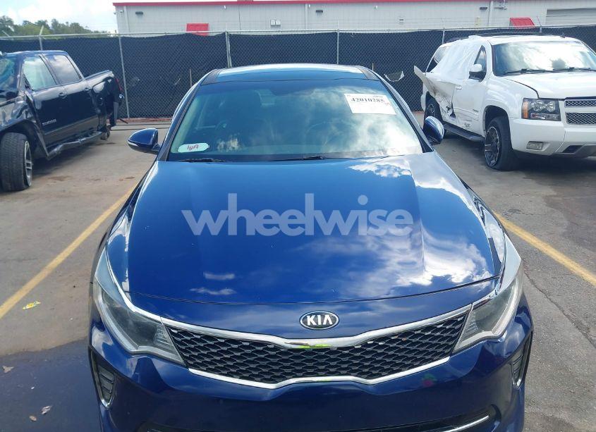 Photo 12 of 2018 Kia Optima S (VIN 5XXGT4L32JG189009)