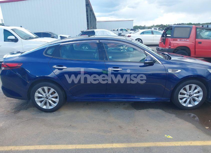 Photo 13 of 2018 Kia Optima S (VIN 5XXGT4L32JG189009)
