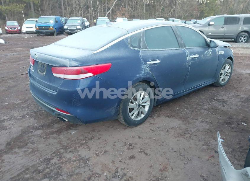 Photo 4 of 2018 Kia Optima LX (VIN 5XXGT4L32JG194758)