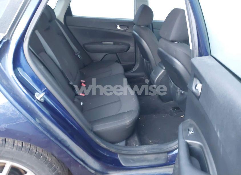 Photo 8 of 2018 Kia Optima LX (VIN 5XXGT4L32JG194758)