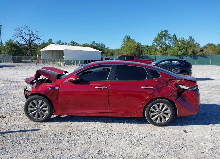 Photo 15 of 2018 Kia Optima S (VIN 5XXGT4L32JG202521)