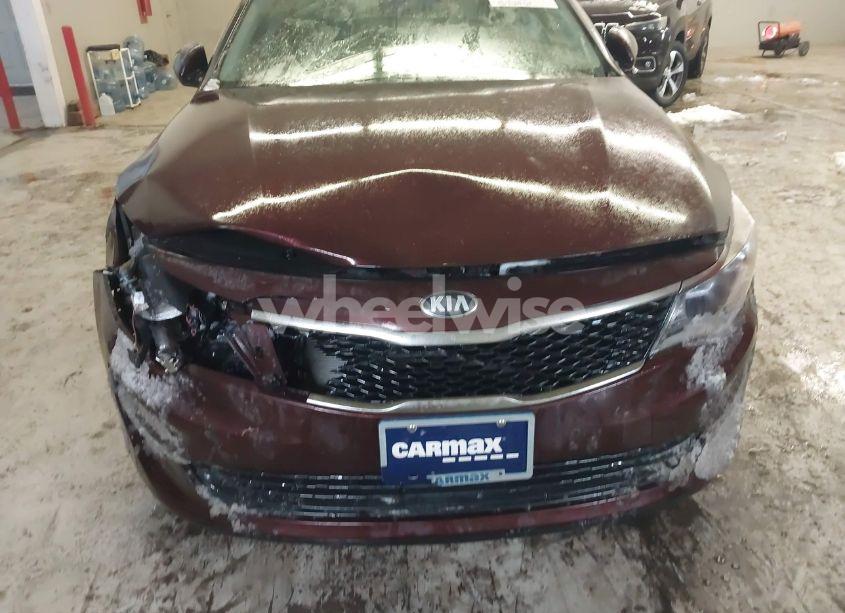 Photo 12 of 2018 Kia Optima LX (VIN 5XXGT4L32JG207055)