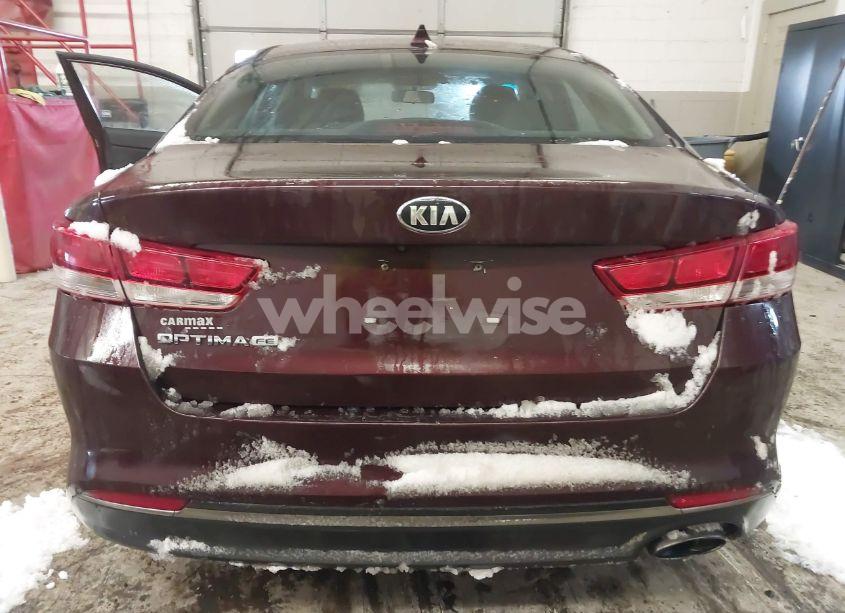 Photo 16 of 2018 Kia Optima LX (VIN 5XXGT4L32JG207055)