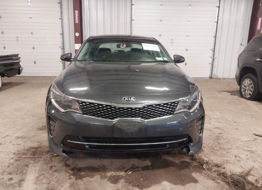 Photo 12 of 2018 Kia Optima S (VIN 5XXGT4L32JG213017)