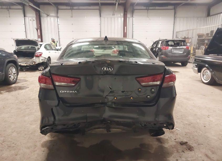 Photo 16 of 2018 Kia Optima S (VIN 5XXGT4L32JG213017)