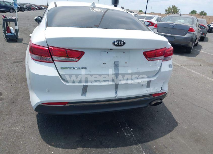 Photo 6 of 2018 Kia Optima LX (VIN 5XXGT4L32JG213616)