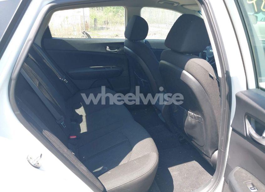 Photo 8 of 2018 Kia Optima LX (VIN 5XXGT4L32JG219402)