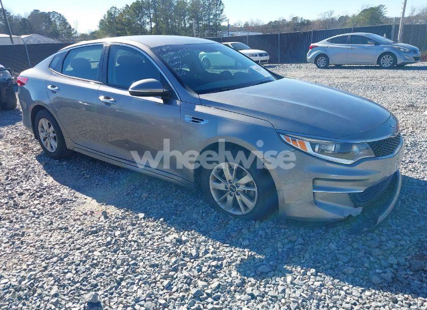 2018 Kia Optima LX (VIN 5XXGT4L32JG226379) main photo