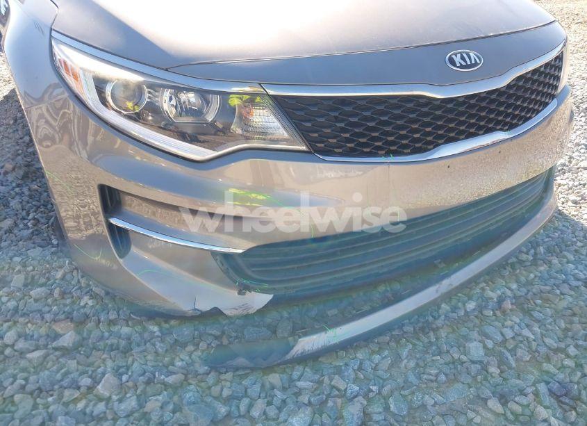 Photo 6 of 2018 Kia Optima LX (VIN 5XXGT4L32JG226379)