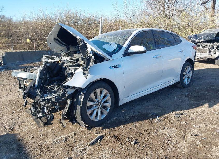Photo 2 of 2018 Kia Optima S (VIN 5XXGT4L32JG234613)