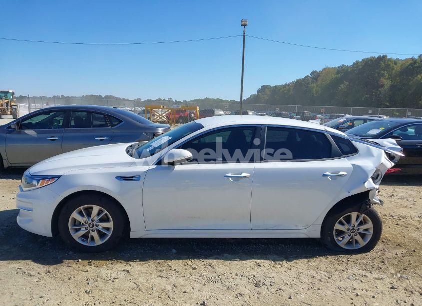 Photo 15 of 2018 Kia Optima LX (VIN 5XXGT4L32JG235891)