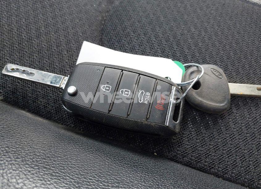 Photo 11 of 2018 Kia Optima S (VIN 5XXGT4L32JG251377)