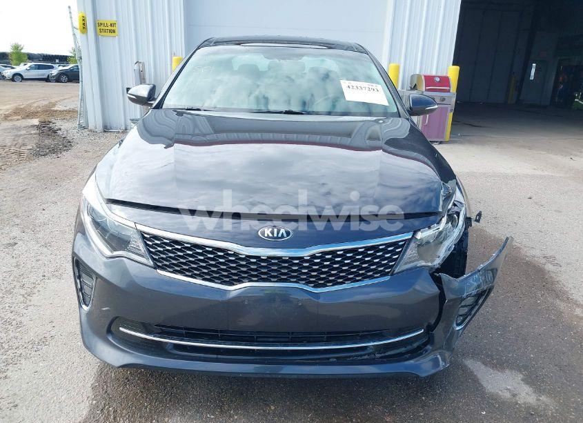 Photo 12 of 2018 Kia Optima S (VIN 5XXGT4L32JG251377)