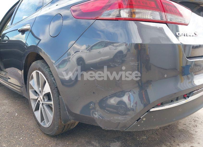 Photo 18 of 2018 Kia Optima S (VIN 5XXGT4L32JG251377)