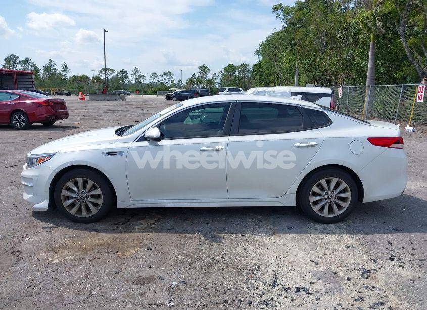 Photo 14 of 2018 Kia Optima LX (VIN 5XXGT4L32JG251685)