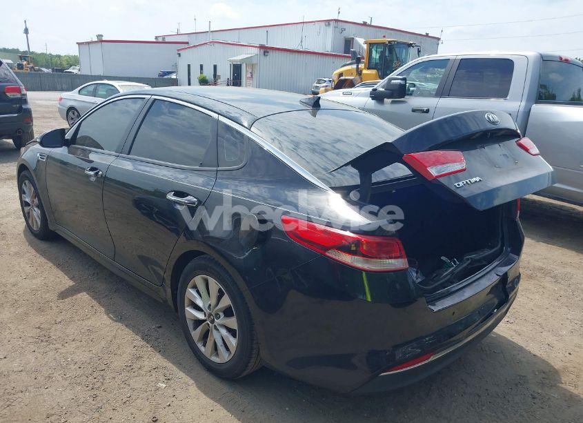 Photo 3 of 2018 Kia Optima LX (VIN 5XXGT4L32JG253713)