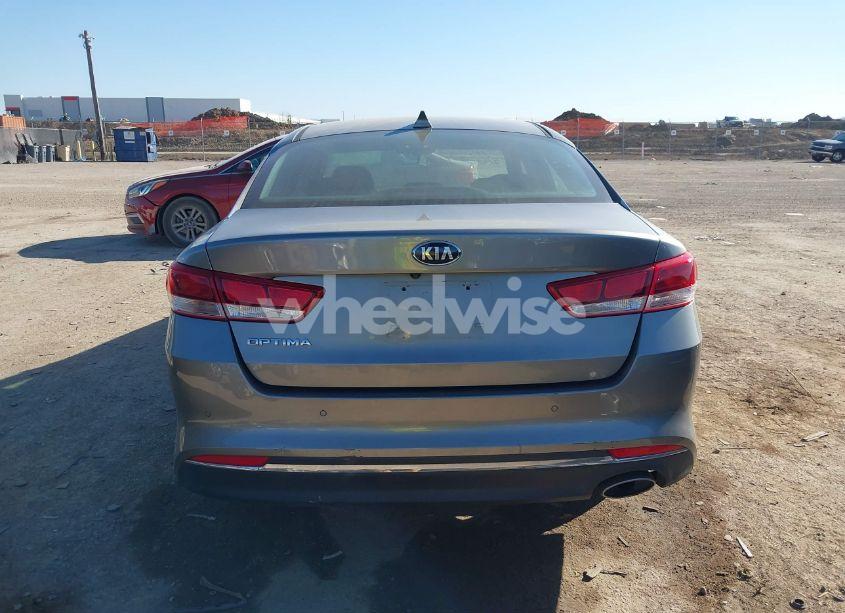 Photo 16 of 2018 Kia Optima LX (VIN 5XXGT4L32JG254229)