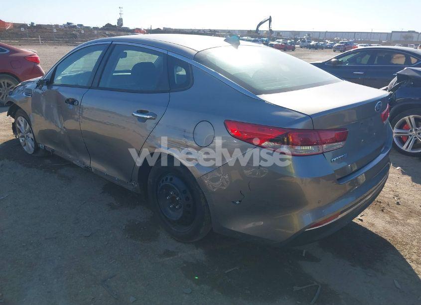 Photo 3 of 2018 Kia Optima LX (VIN 5XXGT4L32JG254229)