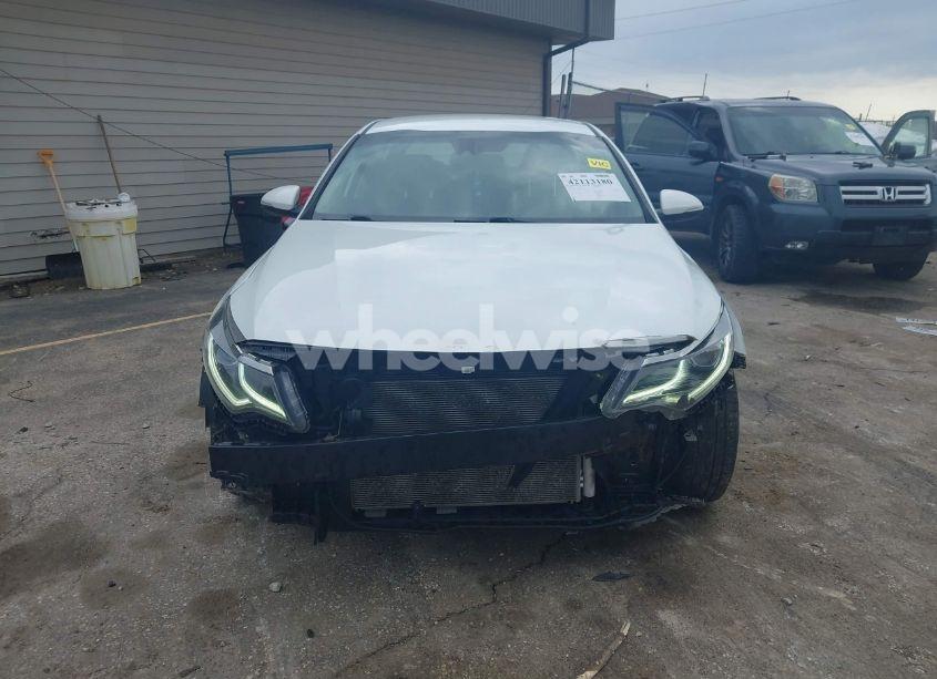 Photo 6 of 2019 Kia Optima LX (VIN 5XXGT4L32KG281528)