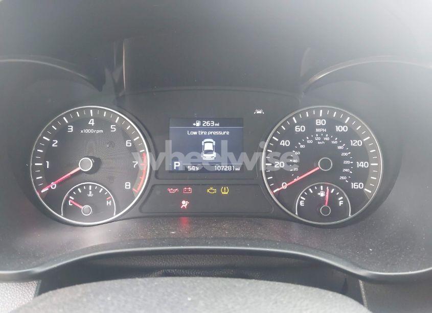 Photo 7 of 2019 Kia Optima LX (VIN 5XXGT4L32KG281528)