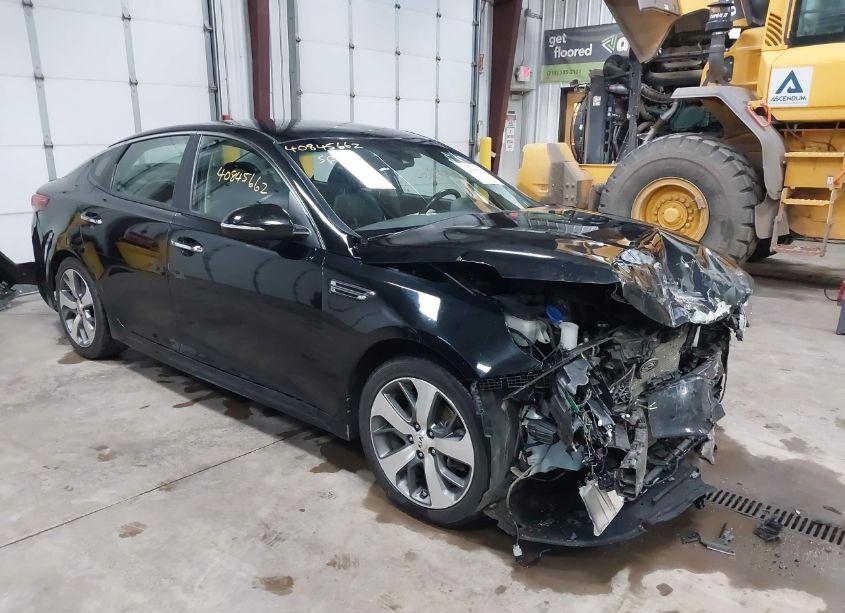 2019 Kia Optima S (VIN 5XXGT4L32KG314544) main photo