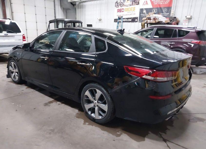 Photo 3 of 2019 Kia Optima S (VIN 5XXGT4L32KG314544)
