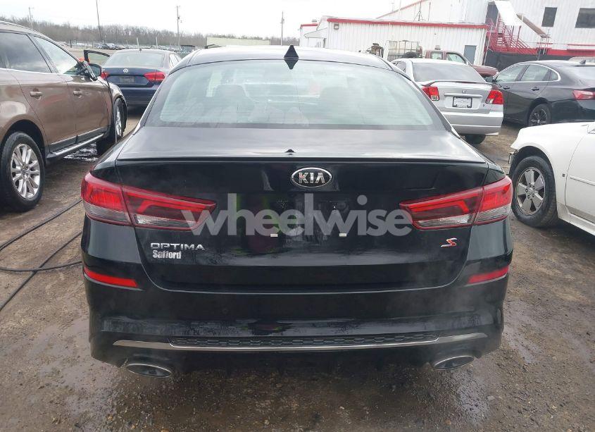 Photo 16 of 2019 Kia Optima S (VIN 5XXGT4L32KG329805)