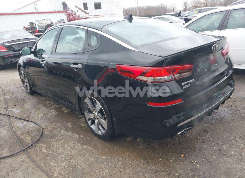 Photo 3 of 2019 Kia Optima S (VIN 5XXGT4L32KG329805)