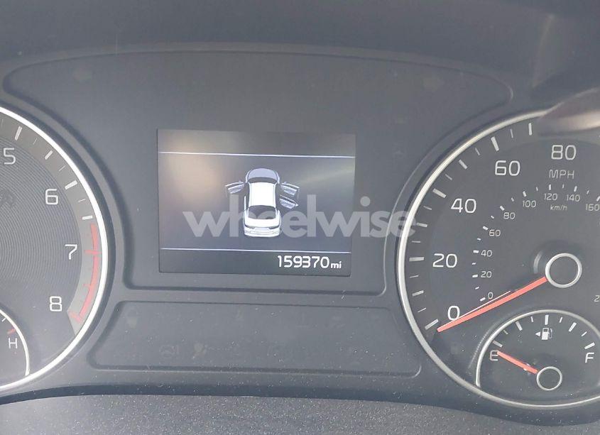 Photo 15 of 2019 Kia Optima LX (VIN 5XXGT4L32KG330324)