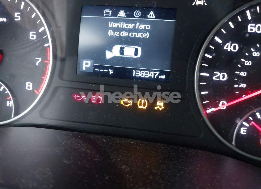 Photo 16 of 2019 Kia Optima LX (VIN 5XXGT4L32KG332672)