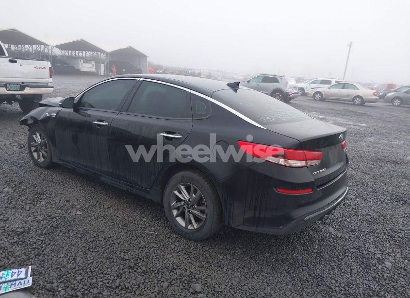 Photo 3 of 2019 Kia Optima LX (VIN 5XXGT4L32KG332672)