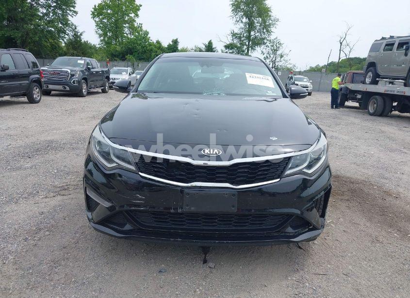 Photo 12 of 2019 Kia Optima LX (VIN 5XXGT4L32KG332719)
