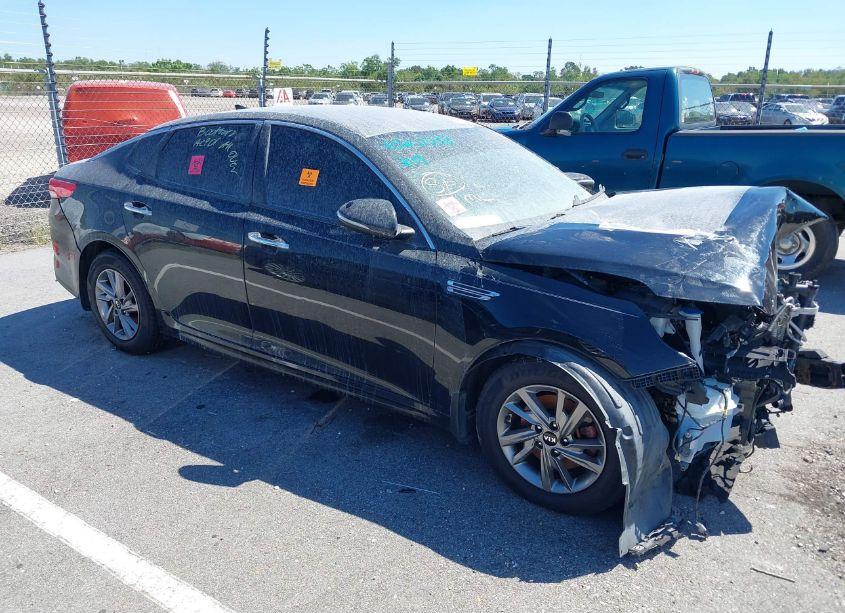 Photo 12 of 2019 Kia Optima LX (VIN 5XXGT4L32KG339153)