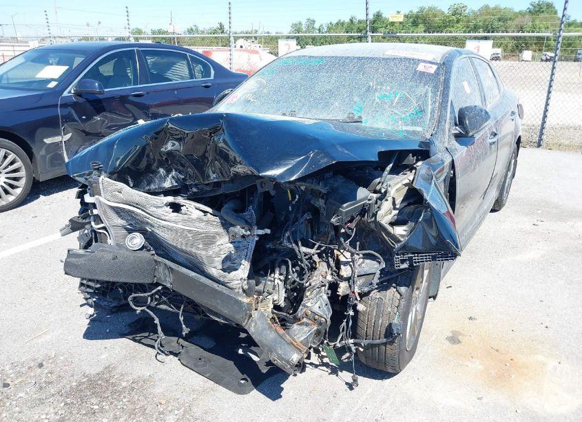 Photo 6 of 2019 Kia Optima LX (VIN 5XXGT4L32KG339153)