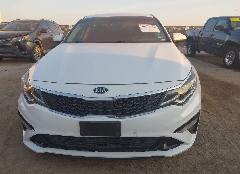 Photo 12 of 2019 Kia Optima LX (VIN 5XXGT4L32KG343235)