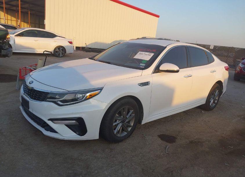 Photo 2 of 2019 Kia Optima LX (VIN 5XXGT4L32KG343235)
