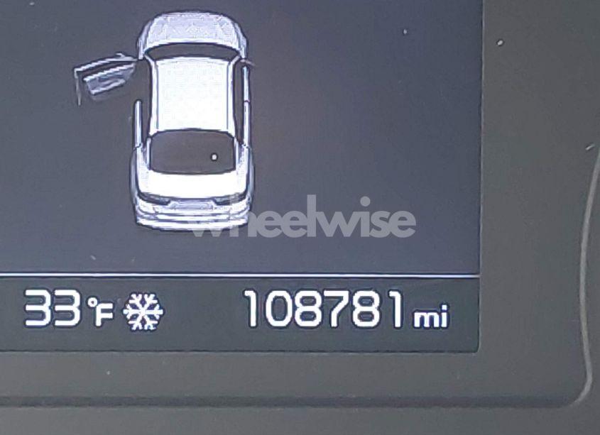 Photo 16 of 2019 Kia Optima LX (VIN 5XXGT4L32KG352985)