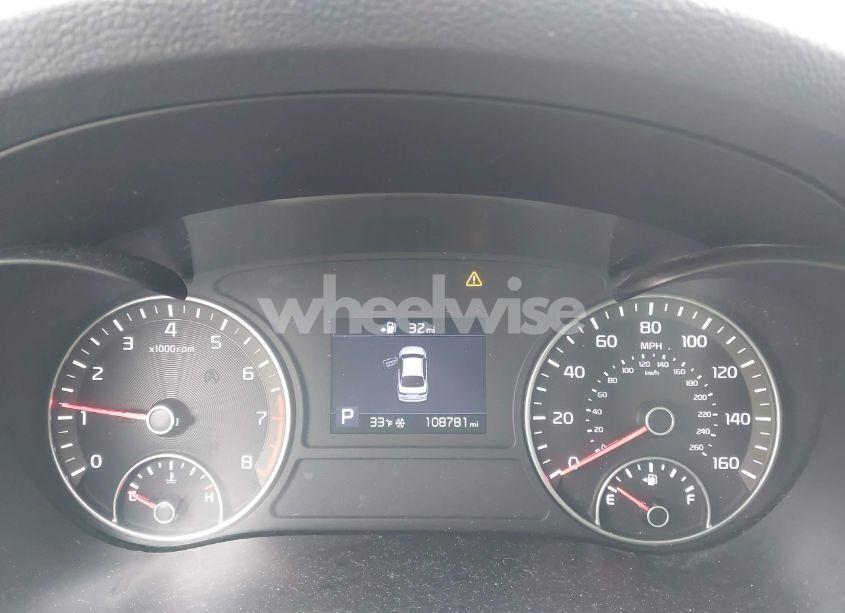 Photo 7 of 2019 Kia Optima LX (VIN 5XXGT4L32KG352985)