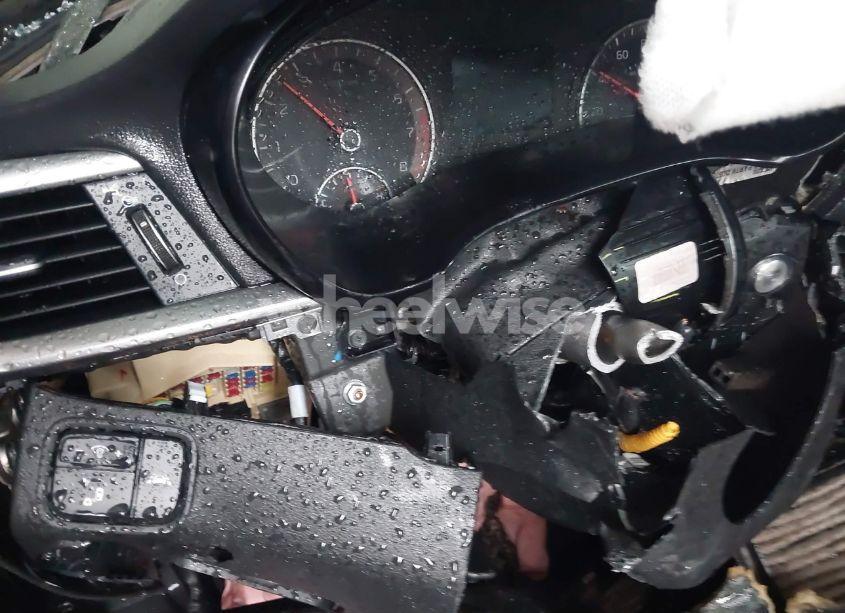 Photo 15 of 2019 Kia Optima S (VIN 5XXGT4L32KG353747)