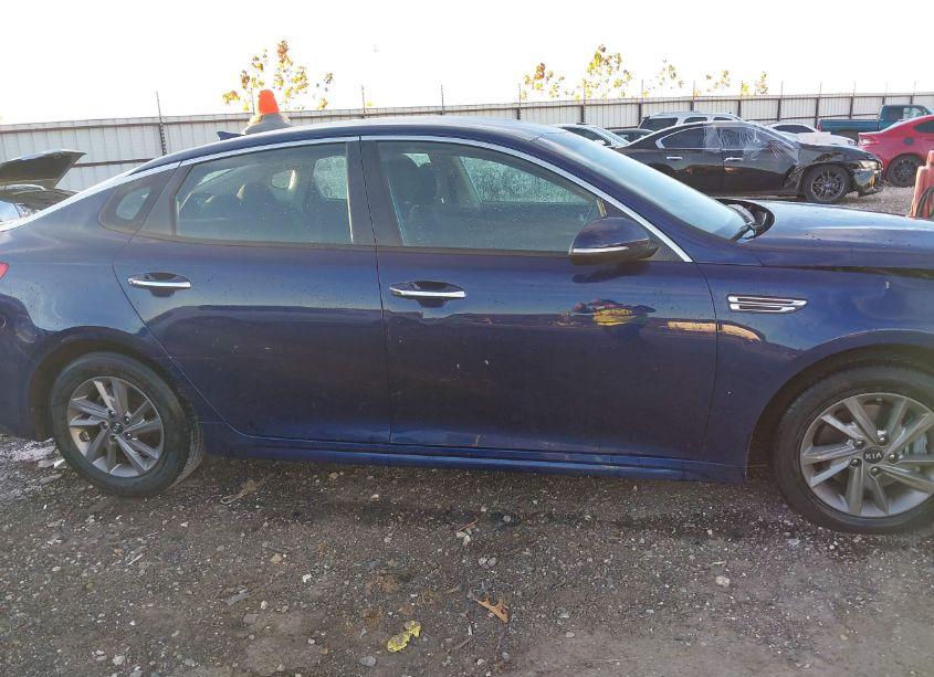Photo 13 of 2019 Kia Optima LX (VIN 5XXGT4L32KG359306)