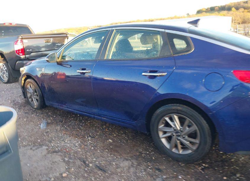 Photo 14 of 2019 Kia Optima LX (VIN 5XXGT4L32KG359306)