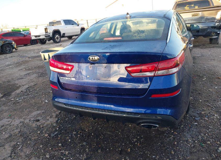 Photo 16 of 2019 Kia Optima LX (VIN 5XXGT4L32KG359306)