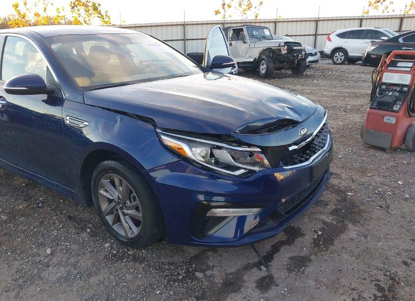 Photo 6 of 2019 Kia Optima LX (VIN 5XXGT4L32KG359306)