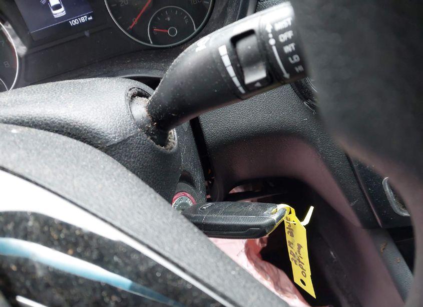 Photo 11 of 2019 Kia Optima LX (VIN 5XXGT4L32KG364120)