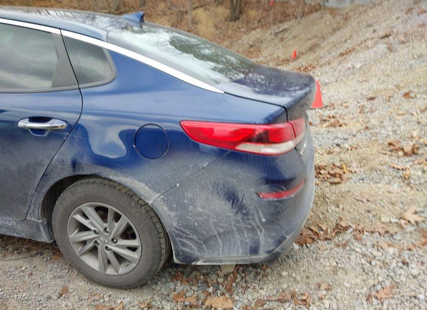 Photo 12 of 2019 Kia Optima LX (VIN 5XXGT4L32KG364120)