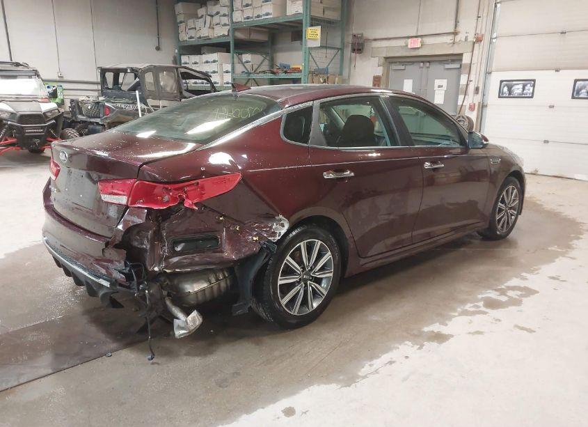 Photo 4 of 2019 Kia Optima LX (VIN 5XXGT4L32KG370435)