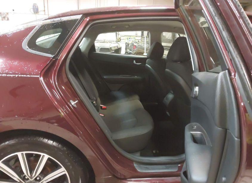 Photo 8 of 2019 Kia Optima LX (VIN 5XXGT4L32KG370435)