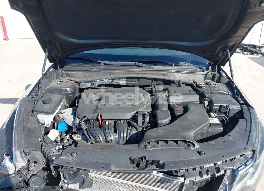 Photo 10 of 2019 Kia Optima S (VIN 5XXGT4L32KG372587)